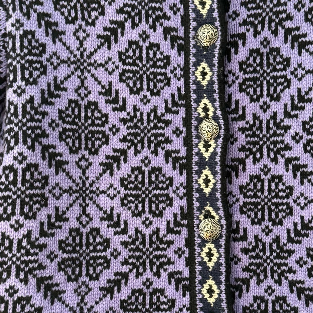 Vintage L.L. Bean 100% Lambs Wool Cardigan Sweater Purple Metal Button Up Size S - Picture 5 of 7